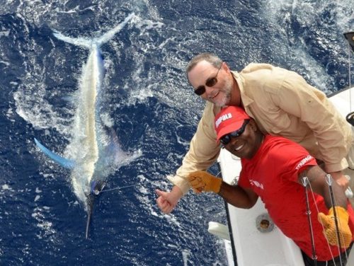 marlin noir 80kg relâché - Rod Fishing Club - Ile Rodrigues - Maurice - Océan Indien