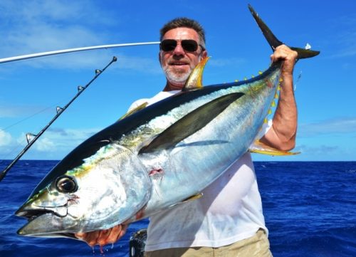 Gerard et son thon jaune - Rod Fishing Club - Ile Rodrigues - Maurice - Océan Indien