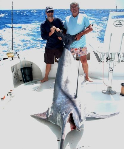 Jérôme et son marlin noir de 197.5kg - Rod Fishing Club - Ile Rodrigues - Maurice - Océan Indien
