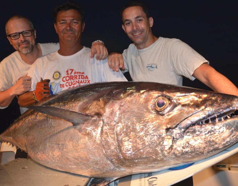 Olivier et son thon à dents de chien de 70kg en jigging - Rod Fishing Club - Ile Rodrigues - Maurice - Océan Indien