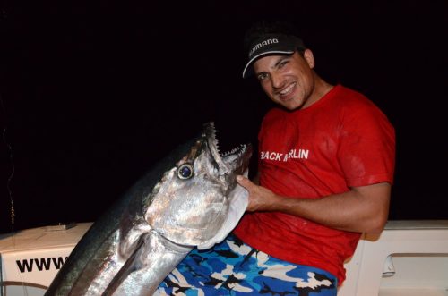 Pierre et son thon dents de chien de 43kg en jigging - Rod Fishing Club - Ile Rodrigues - Maurice - Océan Indien