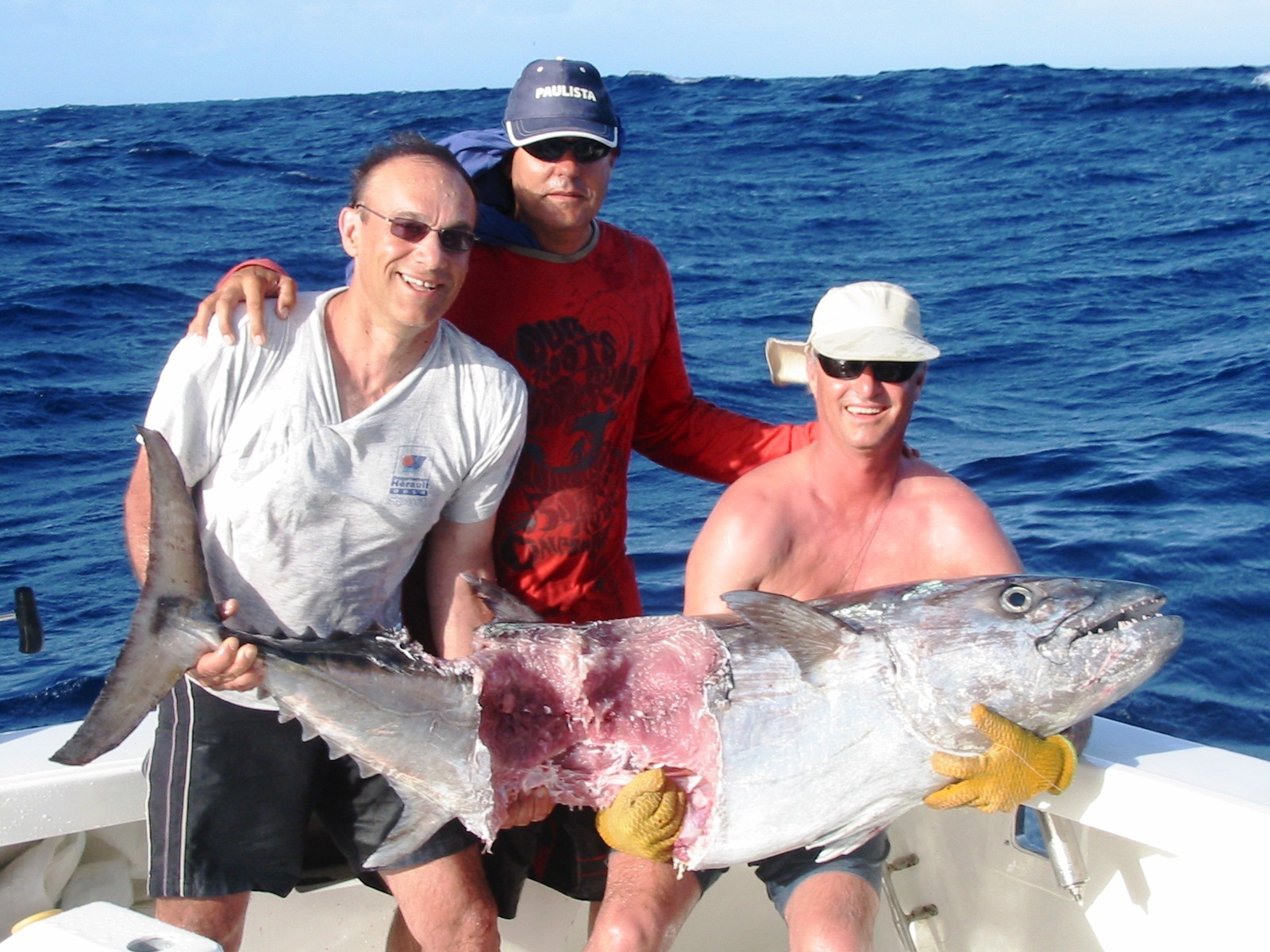 Unfortunate doggy ! - Rod Fishing Club - Rodrigues Island - Mauritius - Indian Ocean