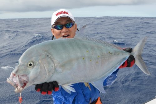 carangue points jaunes au jig - Rod Fishing Club - Ile Rodrigues - Maurice - Océan Indien