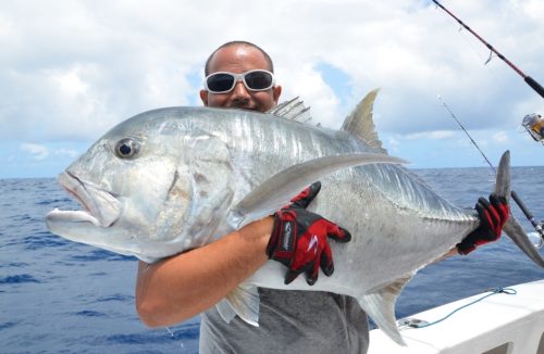 carngue ignobilis relâchée au jig par Aviram - Rod Fishing Club - Ile Rodrigues - Maurice - Océan Indien