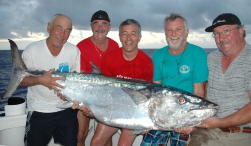 encore un beau thon à dents de chien - Rod Fishing Club - Ile Rodrigues - Maurice - Océan Indien