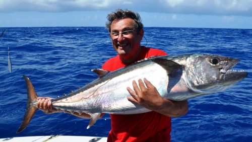 Pascal et son thon à dents de chien - Rod Fishing Club - Ile Rodrigues - Maurice - Océan Indien