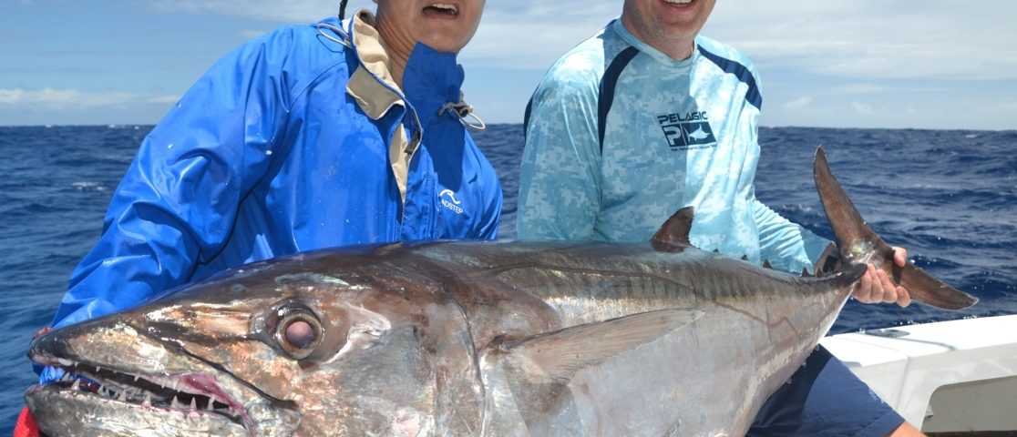 thon dents de chien de 60.5kg par Igor - Rod Fishing Club - Ile Rodrigues - Maurice - Océan Indien