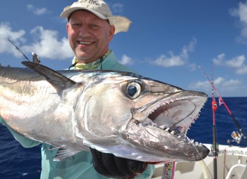 thon à dents de chien pris en jigging par Serguey - Rod Fishing Club - Ile Rodrigues - Maurice - Océan Indien