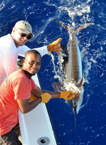 voilier relâché par Gianni - Rod Fishing Club - Ile Rodrigues - Maurice - Océan Indien