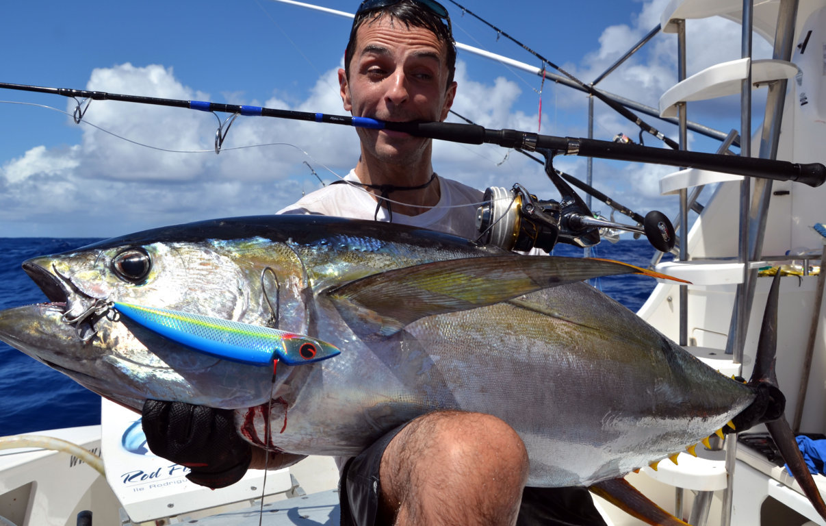55kg Yellowfin tuna on Heavy Spinning by Jean Guy - Feb 2014 - Rod Fishing Club - Rodrigues Island - Mauritius - Indian Ocean