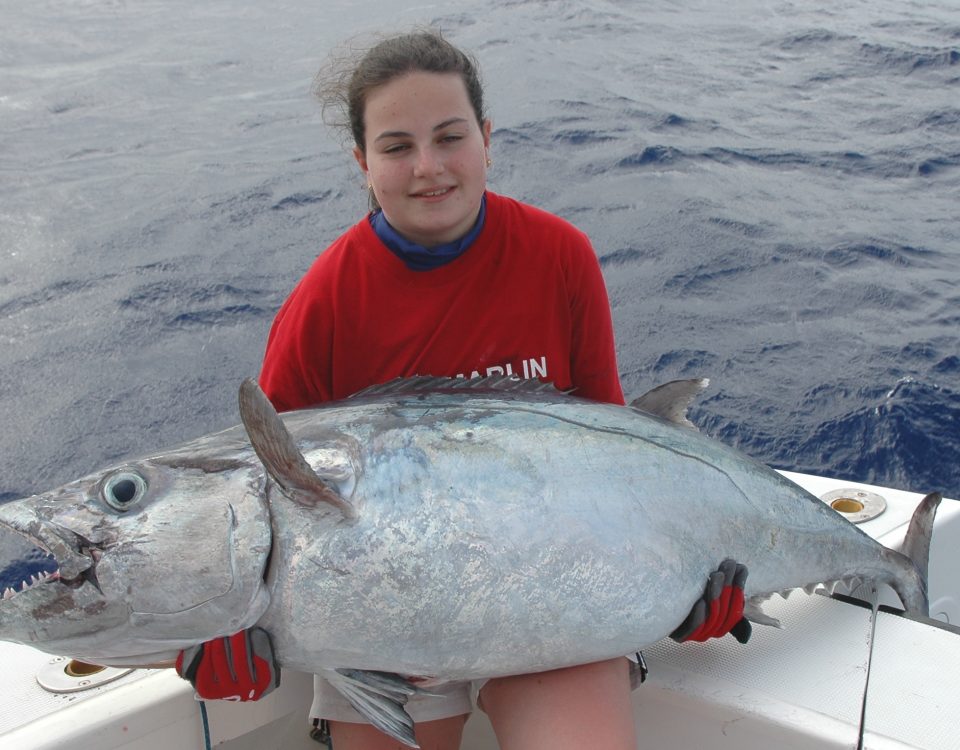 Cécile Klein record du monde junior féminin 80lb thon à dents de chien 28.5kg 11 03 2013