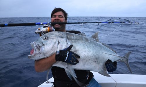 Moshe and his GT released - Rod Fishing Club - Ile Rodrigues - Maurice - Océan Indien
