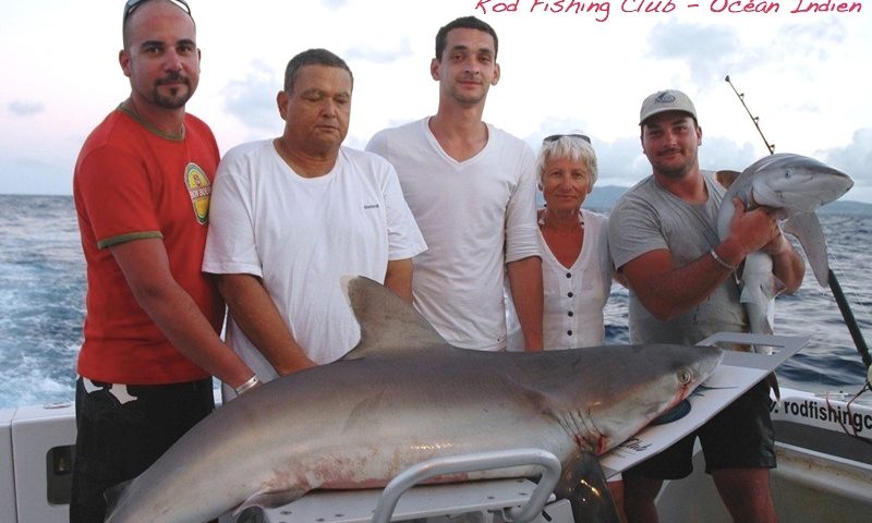 Payet family with their shark - Rod Fishing Club - Rodrigues Island - Mauritius - Indian Ocean