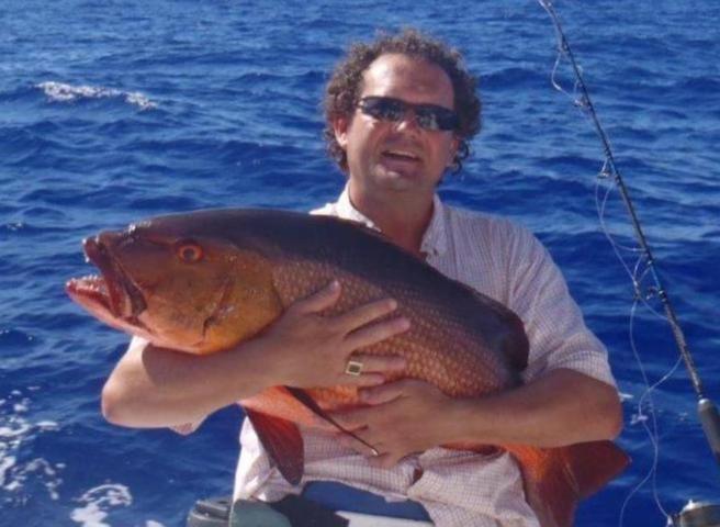 Richard et sa carpe rouge - Rod Fishing Club - Ile Rodrigues - Maurice - Océan Indien