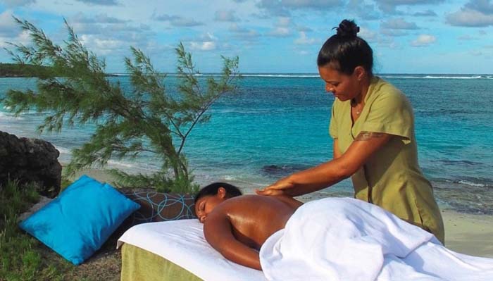 la douceur des massages - crédit photo Serge Marizy - Rod Fishing Club - Ile Rodrigues - Maurice - Océan Indien_1