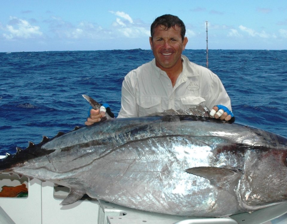 104.5kg dogtooth tuna world record all tackle on jigging - 25 10 2007
