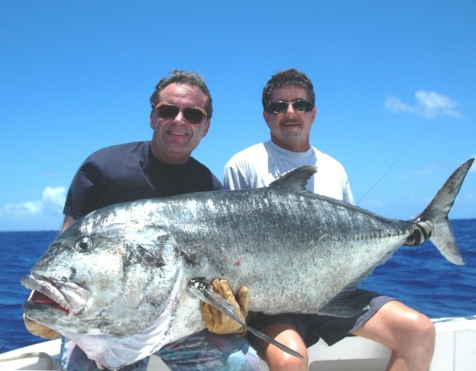 39Kg Giant Trevally on Jigging for André - Rod Fishing Club - Rodrigues Island - Mauritius - Indian Ocean