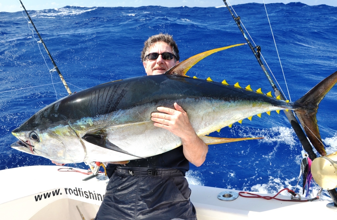 50kg YellowFin Tuna on heavy spinning - Rod Fishing Club - Rodrigues Island  - Mauritius - Indian Ocean - Rod Fishing club