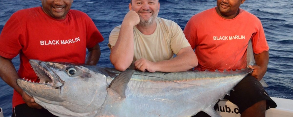 Doggy on baiting - Rod Fishing Club - Rodrigues Island - Mauritius - Indian Ocean