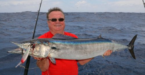 wahoo-pris-au-rapala-xrap-rod-fishing-club-rodrigues-ile-maurice-ocean-indien