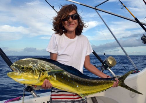 dorado-on-trolling-for-hugo-rod-fishing-club-rodrigues-island-mauritius-indian-ocean