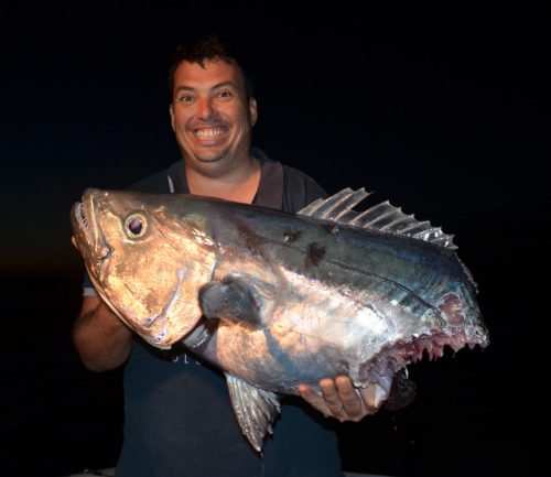 thon-dents-de-chien-coupe-par-un-requin-en-peche-a-lappat-rod-fishing-club-ile-rodrigues-maurice-ocean-indien