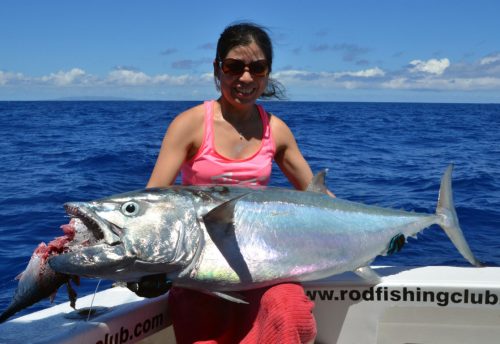 40kg doggy on baiting by Helen - www.rodfishingclub.com - Rodrigues Island - Mauritius - Indian Ocean