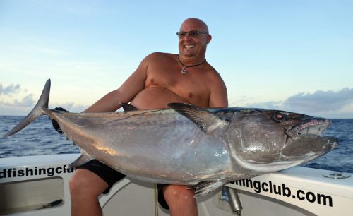 Thon dents de chien de 57.5kg par Fred en pêche a l'appât - www.rodfishingclub.com - Ile Rodrigues - Maurice - Océan Indien