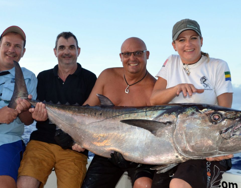 Thon dents de chien de 57.5kg par l'équipe X Select Pro - www.rodfishingclub.com - Ile Rodrigues - Maurice - Océan Indien