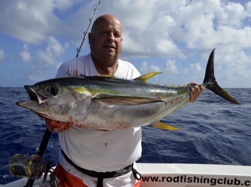 Thon jaune en pêche a la traine par Jean Michel - www.rodfishingclub.com - Ile Rodrigues - Maurice - Océan Indien