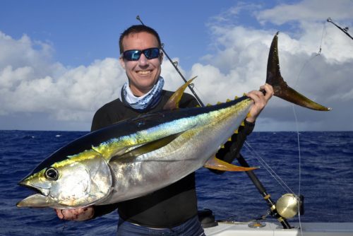 Thon jaune pour Jean Michel en pêche a la traîne - www.rodfishingclub.com - Ile Rodrigues - Maurice -Océan Indien