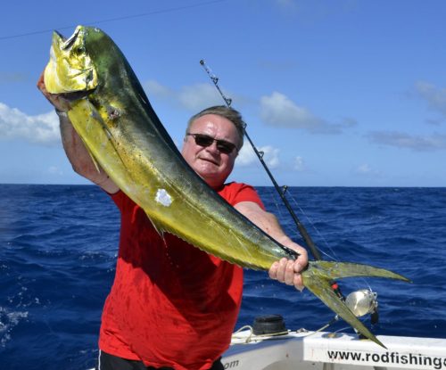 Dorade prise en pêche a la traîne - www.rodfishingclub.com - Ile Rodrigues - Maurice - Océan Indien