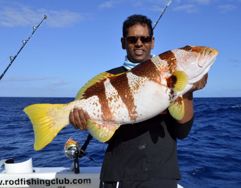 Happy angler (Pascal) with his doggy - Rod Fishing Club - Rodrigues Island  - Mauritius - Indian Ocean - Rod Fishing club