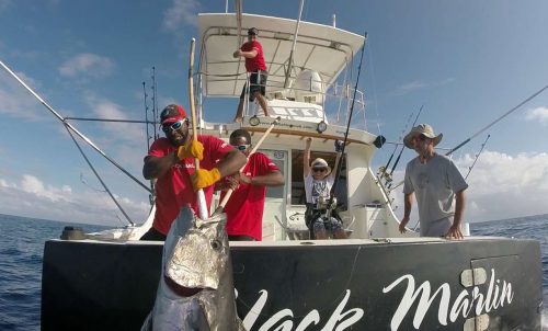 89.5kg POTENTIAL WORLD RECORD Mathis exult ! beautiful dog tooth tuna caught on baiting category small fry - www.rodfishingclub.com - Rodrigues Island - Mauritius - Indian Ocean