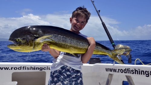 Dorade en pêche a la traîne par Mathis - www.rodfishingclub.com -Rodrigues - Maurice - Océan Indien