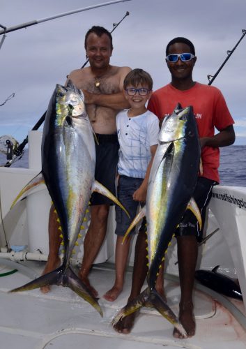 Doublé de thons jaunes en pêche a la traîne - www.rodfishingclub.com -Rodrigues - Maurice - Océan Indien