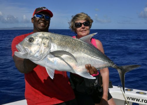 Belle GT en pêche au jig - www.rodfishingclub.com - Rodrigues - Maurice - Océan Indien