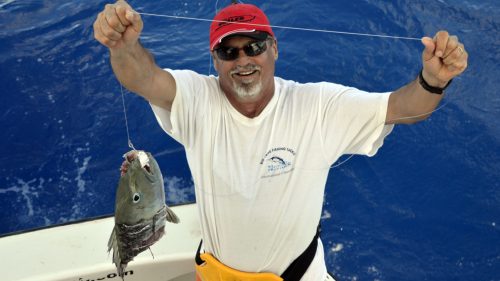 Poisson poulet coupé par un requin en pêche a l'appât - www.rodfishingclub.com - Rodrigues - Maurice - Océan Indien