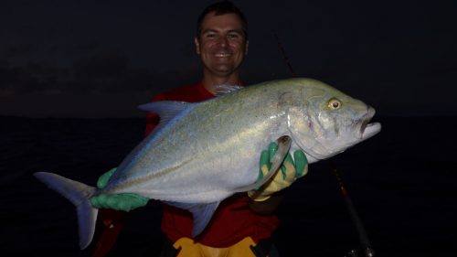 Carangue bleue en peche au jig - www.rodfishingclub.com - Rodrigues - Maurice - Ocean Indien