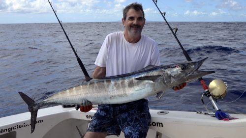 Beau wahoo en peche a la traine par Bertrand