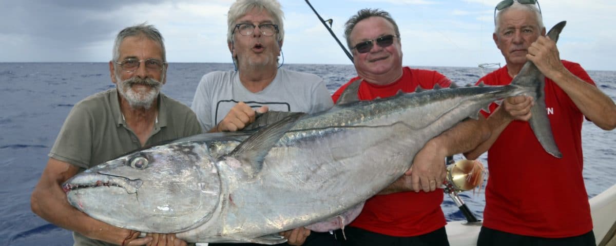 Beau thon dents de chien en peche au vif - www.rodfishingclub.com - Rodrigues - Maurice - Océan Indien