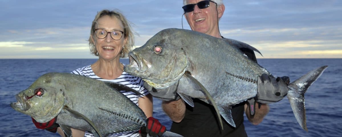 Carangues lugubris en peche a l appat - www.rodfishingclub.com - Rodrigues - Maurice - Ocean Indien