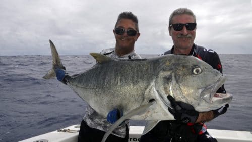 Huge giant trevally on jigging - www.rodfishingclub.com - Rodrigues - Mauritius - Indian Ocean