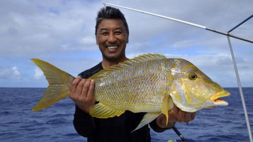 Capitaine en peche au jig par Gerard - www.rodfishingclub.com - Rodrigues - Maurice - Océan Indien