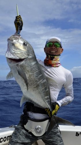 GT prise en peche au jig - www.rodfishingclub.com - Rodrigues - Maurice - Océan Indien
