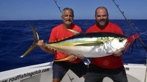 Gros thon jaune en peche a la traine - www.rodfishingclub.com - Rodrigues - Maurice - Océan Indien