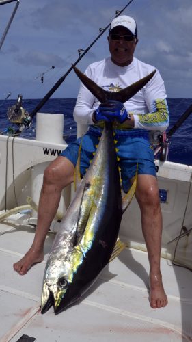 Nice yellowfin tuna on trolling by Khaled - www.rodfishingclub.com - Rodrigues - Mauritius - Indian Ocean