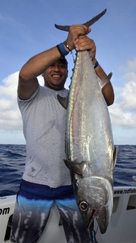 Thon dents de chien en peche a la traine - www.rodfishingclub.com - Rodrigues - Maurice - Océan Indien