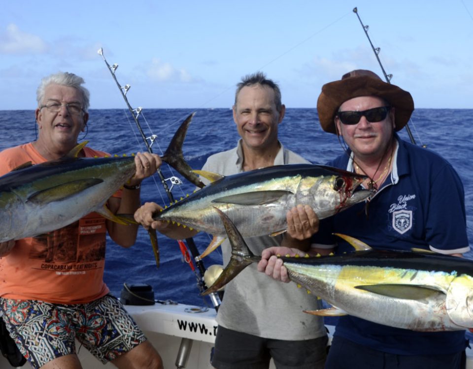 Triplé de thons jaunes en peche a la traine - www.rodfishingclub.com - Rodrigues - Maurice - Océan Indien